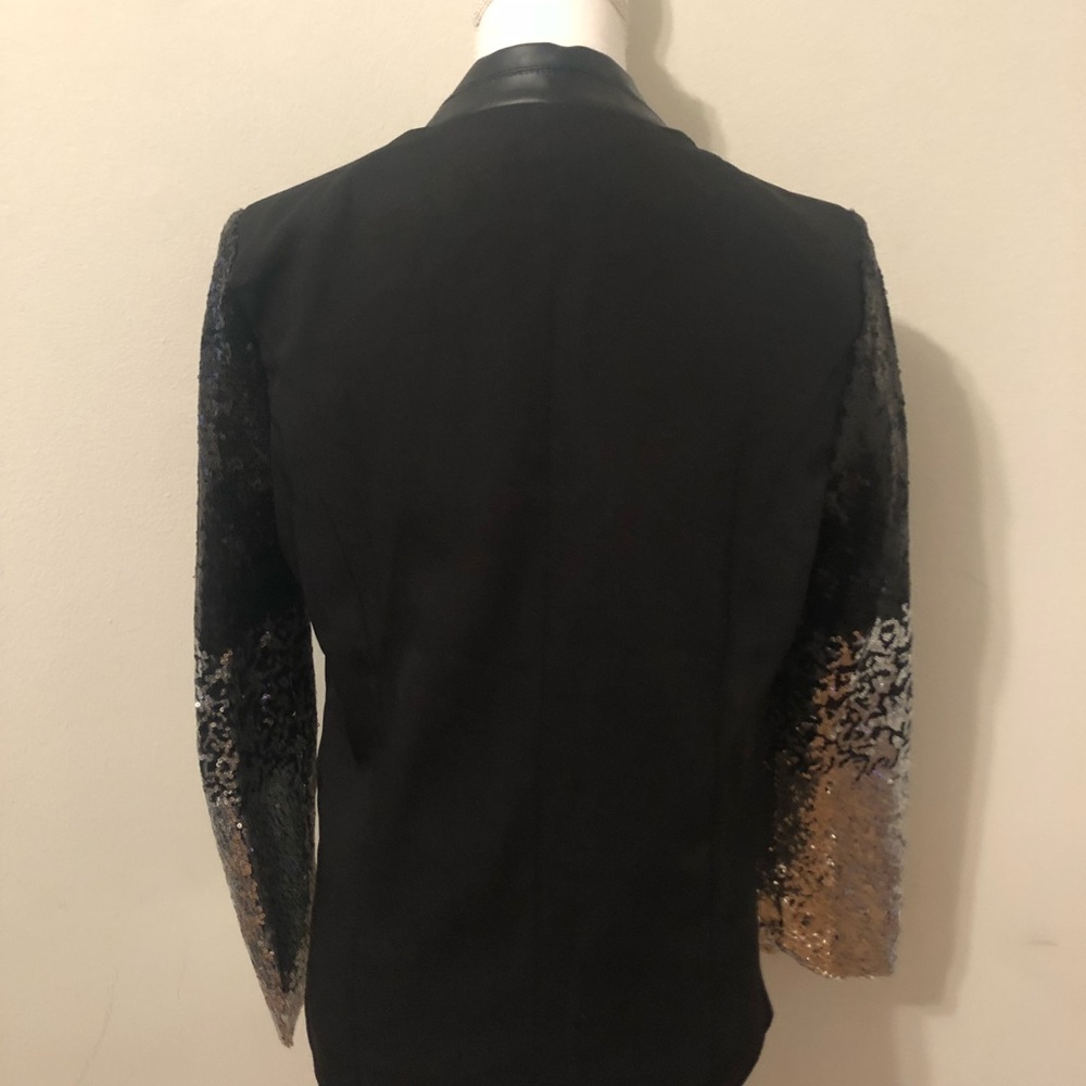 Black jacket - Picture 2 of 6